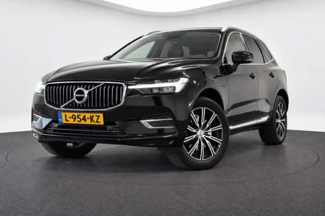 Volvo XC60 (2021) thumbnail 1