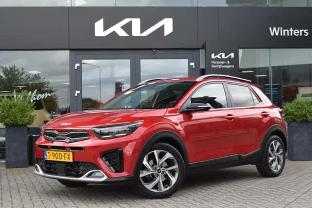 Kia Stonic (2023) thumbnail 1