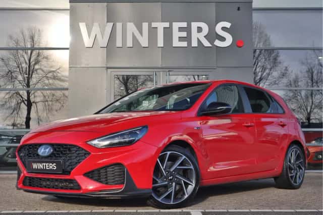 Hyundai i30 (2022) thumbnail 1