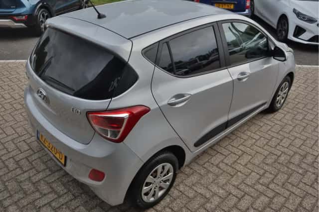 Hyundai i10 (2017) thumbnail 4