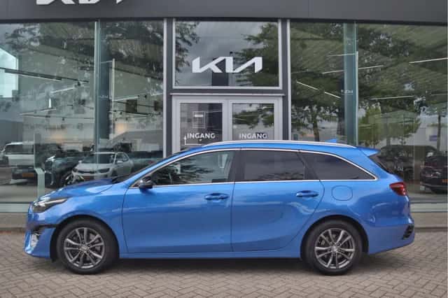 Kia Ceed (2022) thumbnail 2