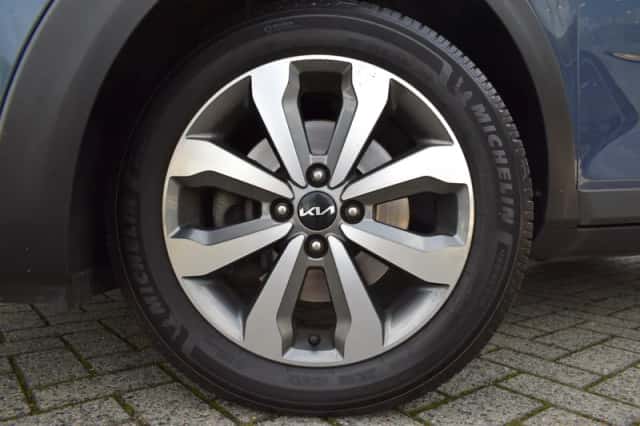 Kia Stonic (2022) thumbnail 6