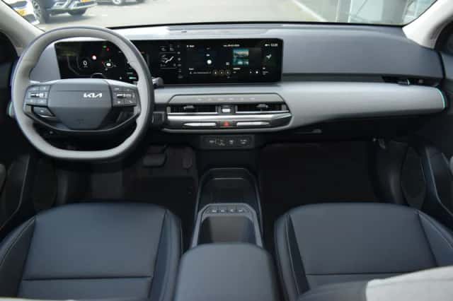 Kia EV4 (2026) thumbnail 3