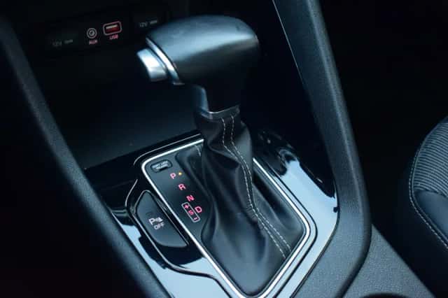 Kia Niro (2018) thumbnail 4