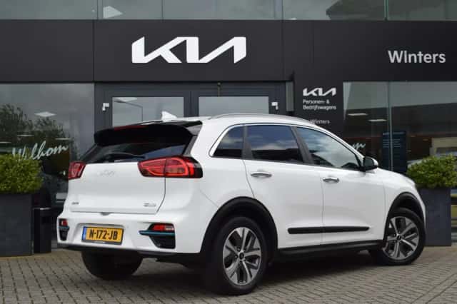 Kia Niro EV (2021) thumbnail 2