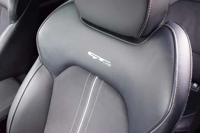 Kia ProCeed (2022) thumbnail 5