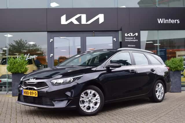 Kia Ceed (2025) thumbnail 1