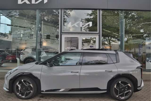 Kia EV4 (2025) thumbnail 2