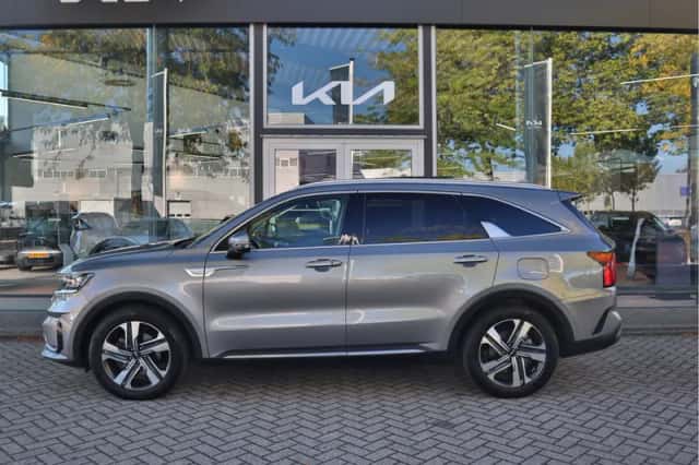 Kia Sorento (2024) thumbnail 2