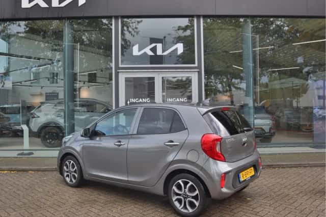 Kia Picanto (2022) thumbnail 3