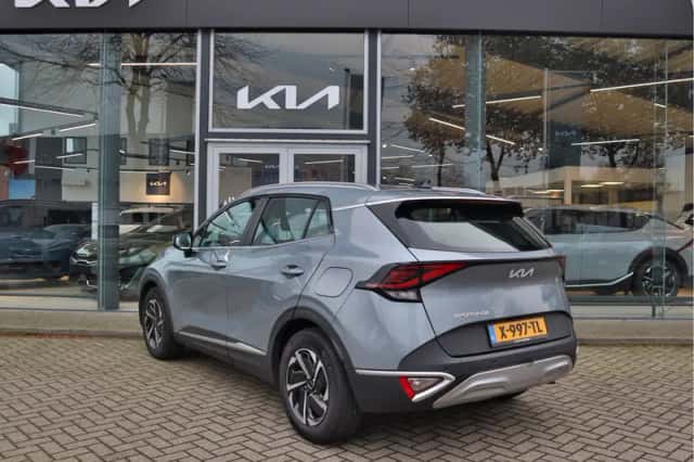Kia Sportage (2024) thumbnail 3