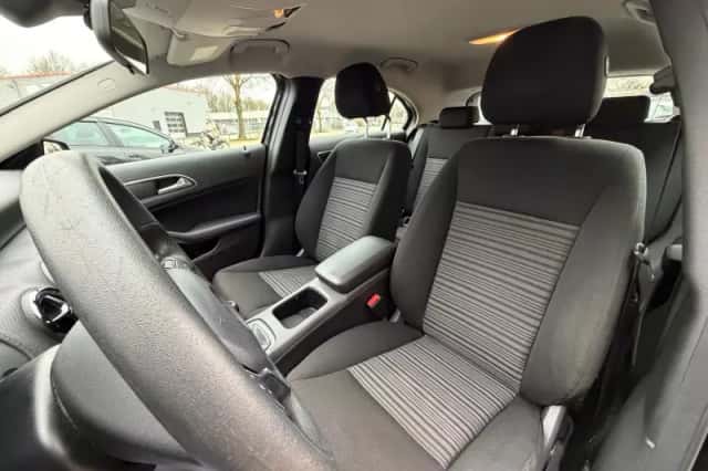 Mercedes-Benz A-Klasse (2014) thumbnail 5