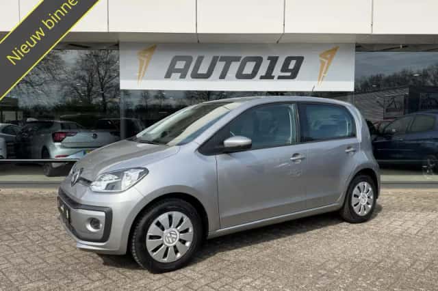 Volkswagen Up! (2018) thumbnail 1