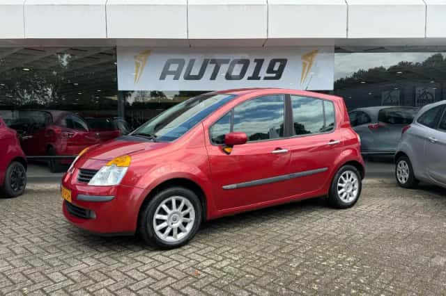 Renault Modus (2005) thumbnail 1