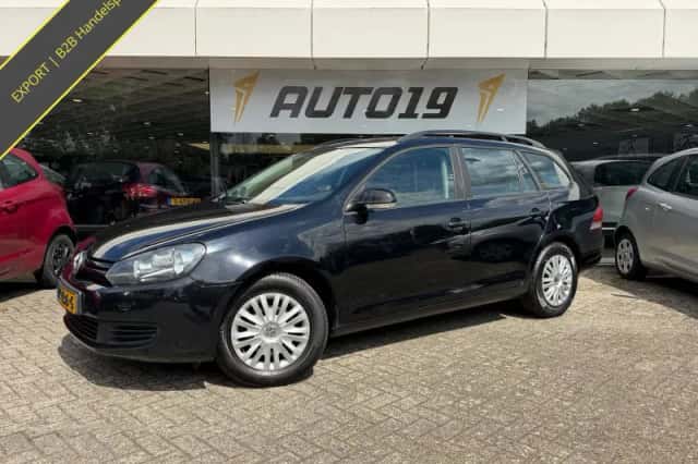 Volkswagen Golf (2012) thumbnail 1