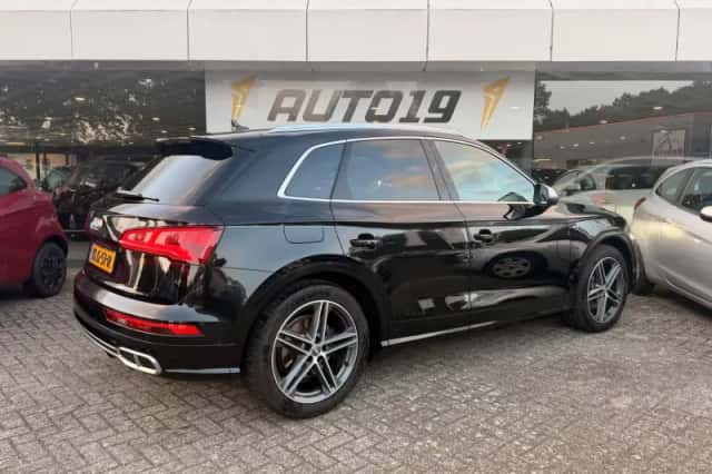 Audi SQ5 (2018) thumbnail 2