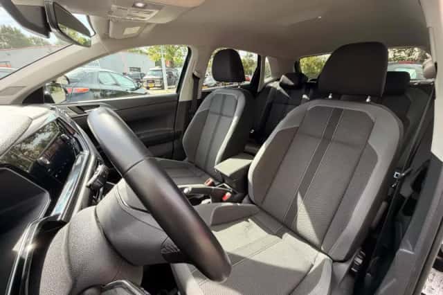 Volkswagen Polo (2023) thumbnail 5
