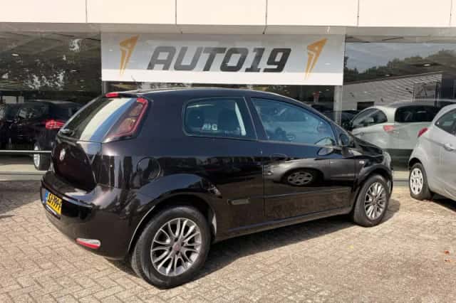Fiat Punto Evo (2011) thumbnail 2