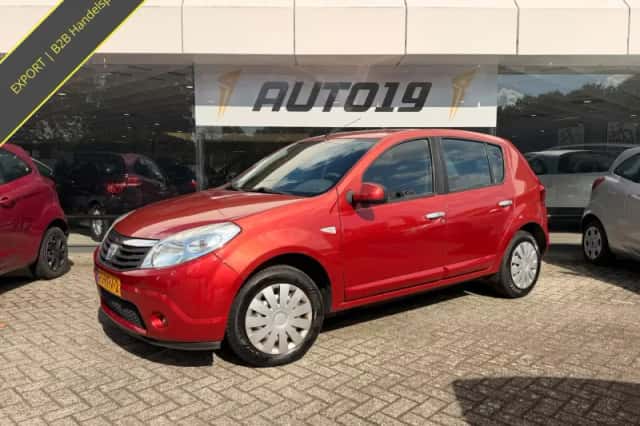 Dacia Sandero (2010) thumbnail 1