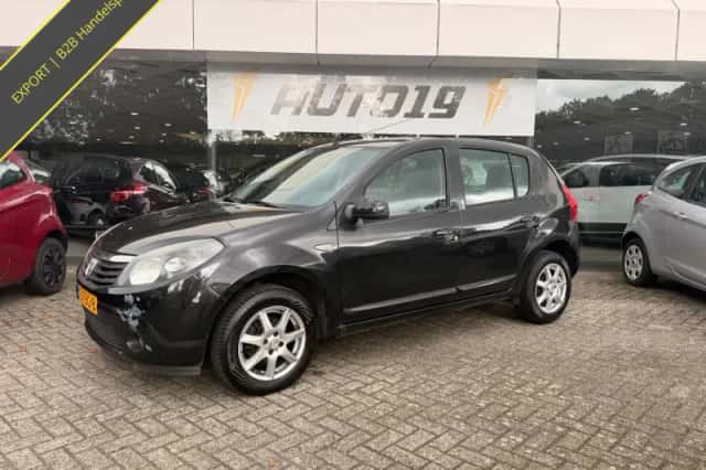 Dacia Sandero (2011) thumbnail 1