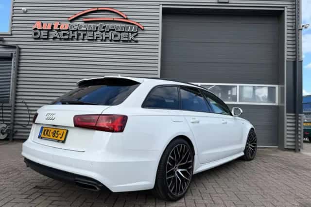 Audi A6 (2017) thumbnail 2