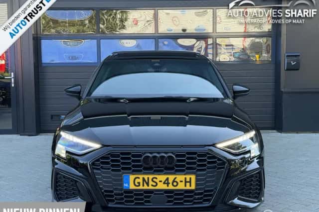 Audi A3 (2021) thumbnail 2