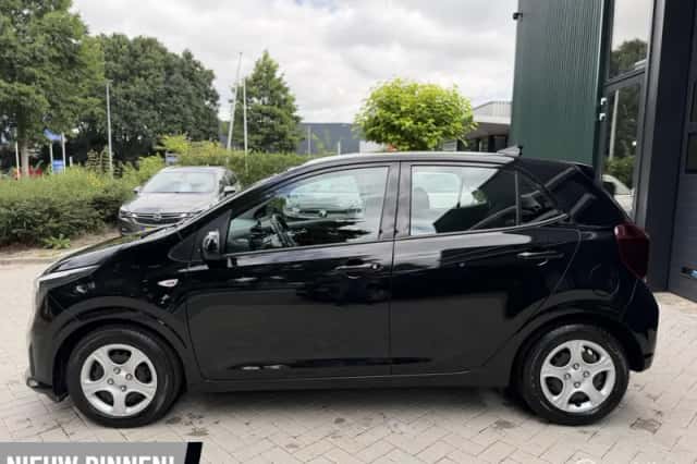 Kia Picanto (2024) thumbnail 5