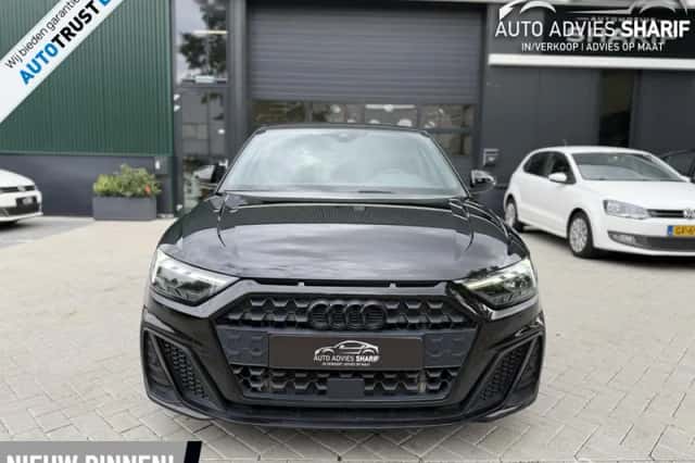 Audi A1 (2022) thumbnail 3