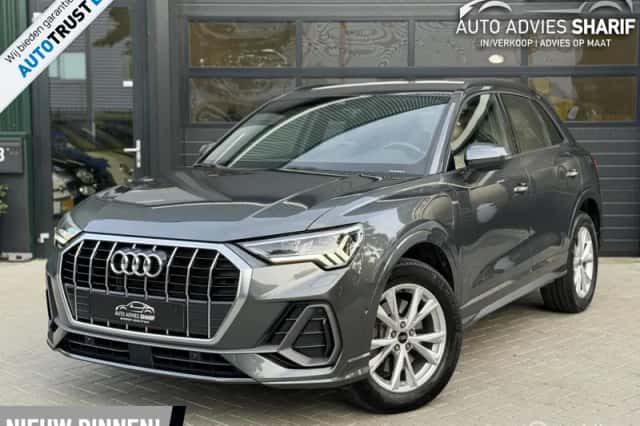 Audi Q3 (2023) thumbnail 2