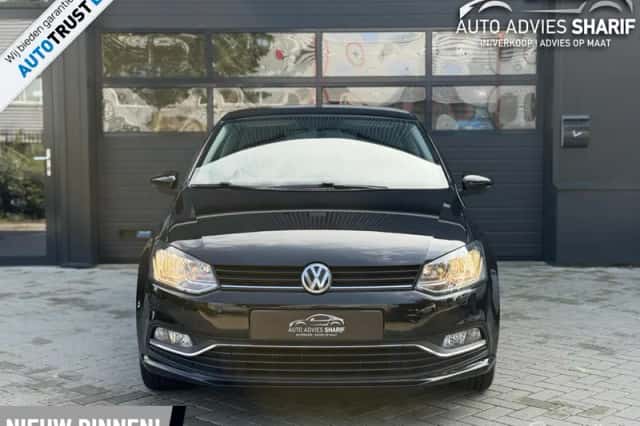 Volkswagen Polo (2014) thumbnail 2