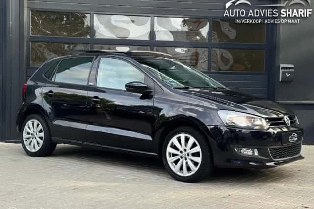 Volkswagen Polo (2011) thumbnail 1