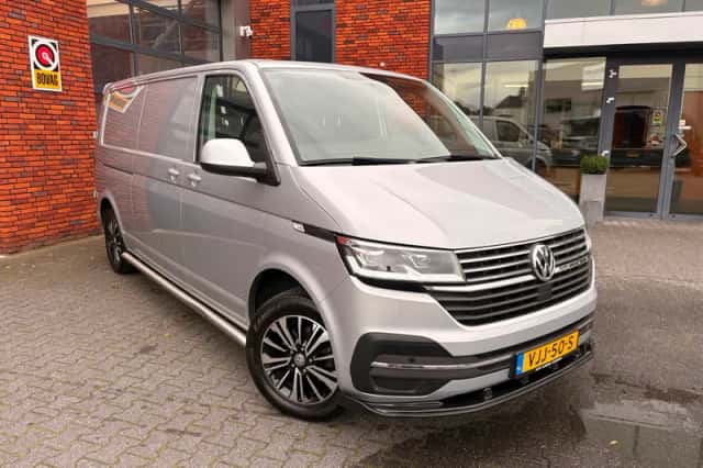 Volkswagen Transporter (2021) thumbnail 2