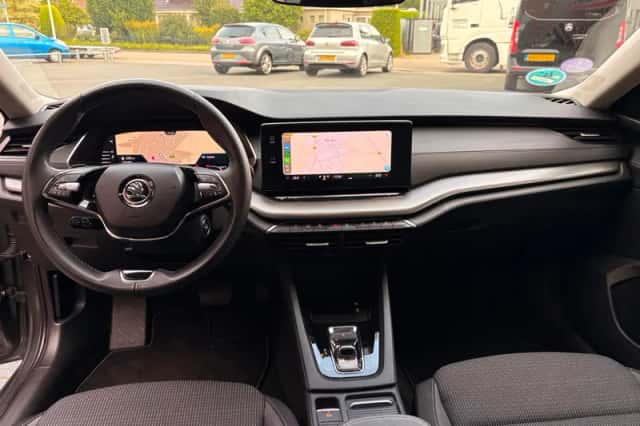 Škoda Octavia (2024) thumbnail 6
