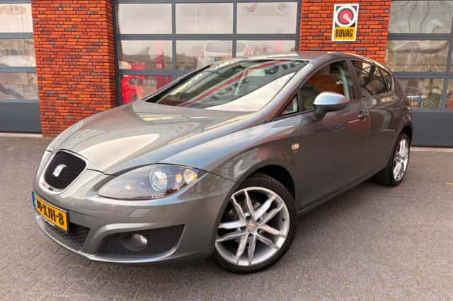 SEAT Leon (2012) thumbnail 1