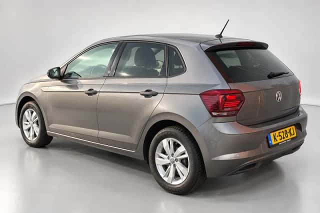 Volkswagen Polo (2021) thumbnail 2