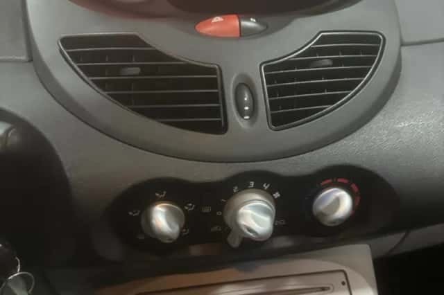 Renault Twingo (2007) thumbnail 4