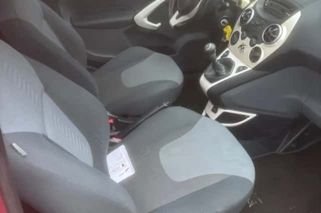 Ford Ka (2010) thumbnail 3