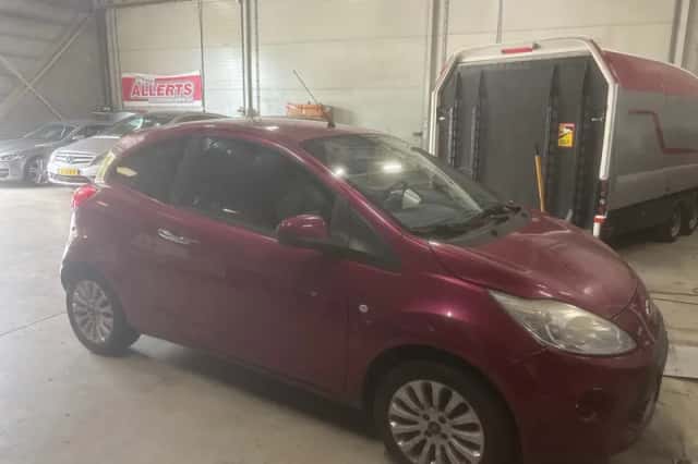 Ford Ka (2010) thumbnail 5