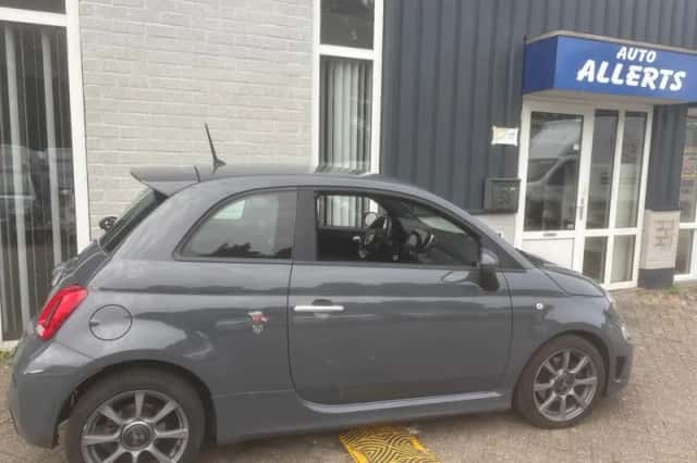 Fiat 500 Abarth (2018) thumbnail 2