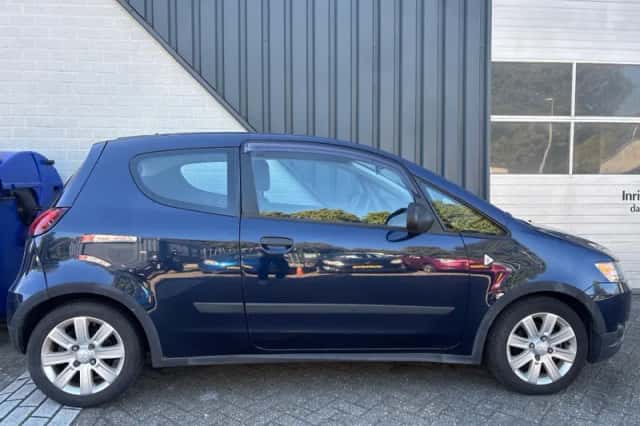 Mitsubishi Colt (2011) thumbnail 1