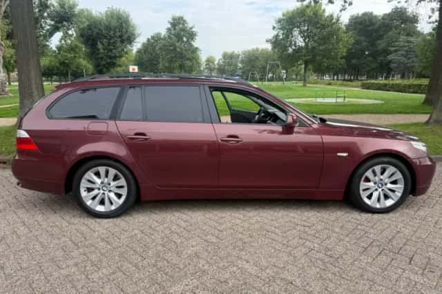 BMW 5-Serie (2005) thumbnail 1