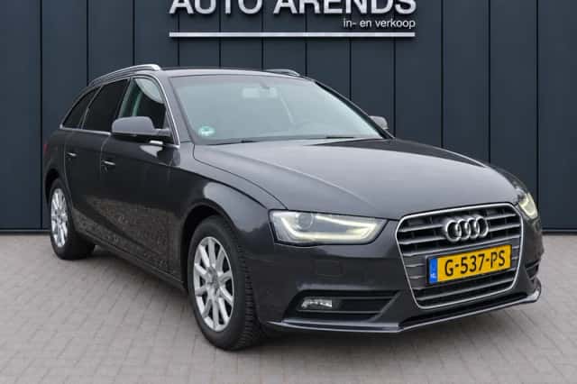 Audi A4 (2015) thumbnail 1