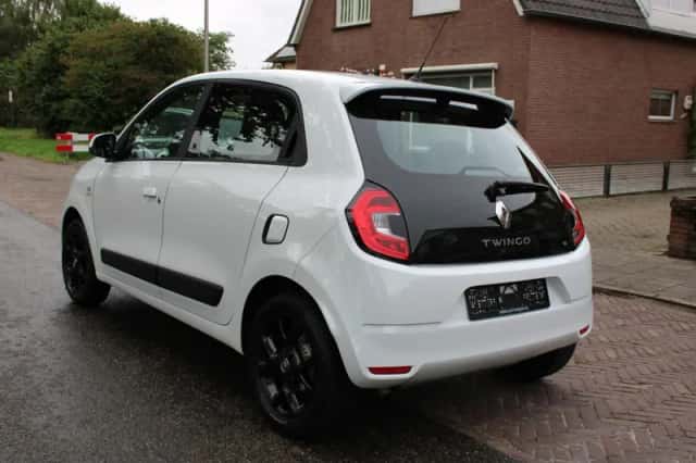 Renault Twingo (2019) thumbnail 3