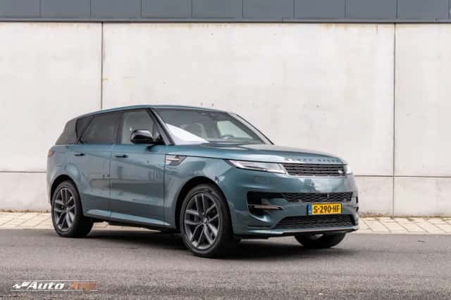 Land Rover Range Rover Sport (2023) thumbnail 2