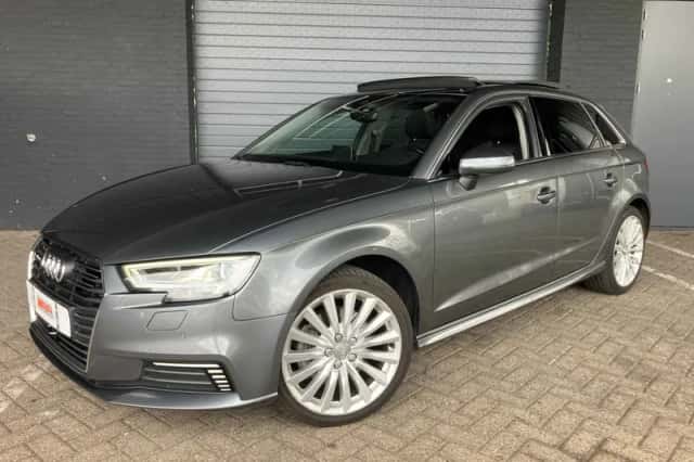 Audi A3 (2016) thumbnail 1