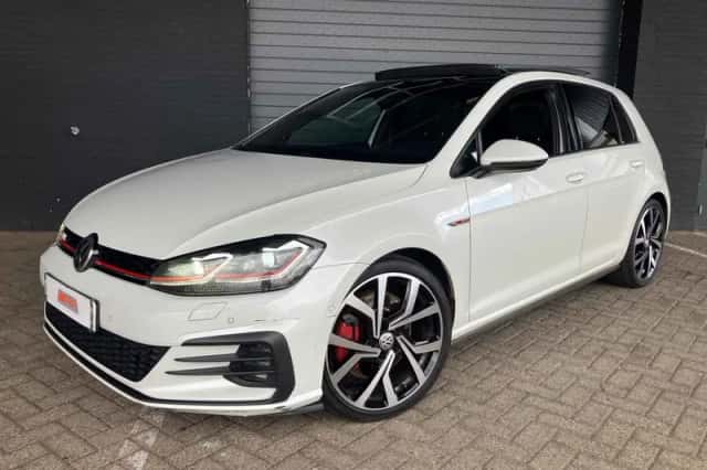 Volkswagen Golf (2017) thumbnail 1