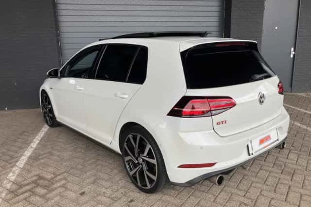 Volkswagen Golf (2017) thumbnail 5