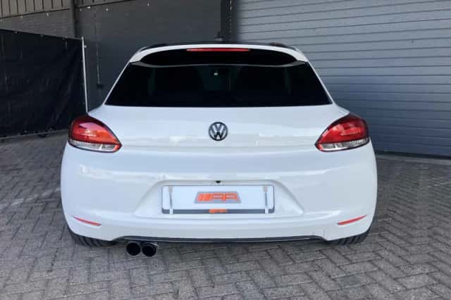 Volkswagen Scirocco (2009) thumbnail 6