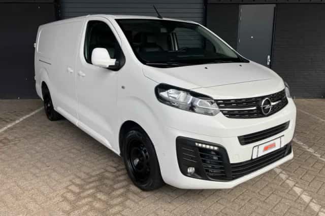 Opel Vivaro (2020) thumbnail 2