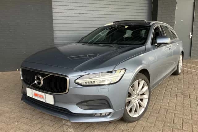 Volvo V90 (2016) thumbnail 3